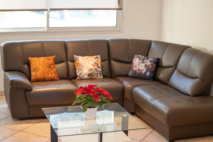 Gîte pour 4 personnes, avec terrasse et jardin à Bastelicaccia - 4