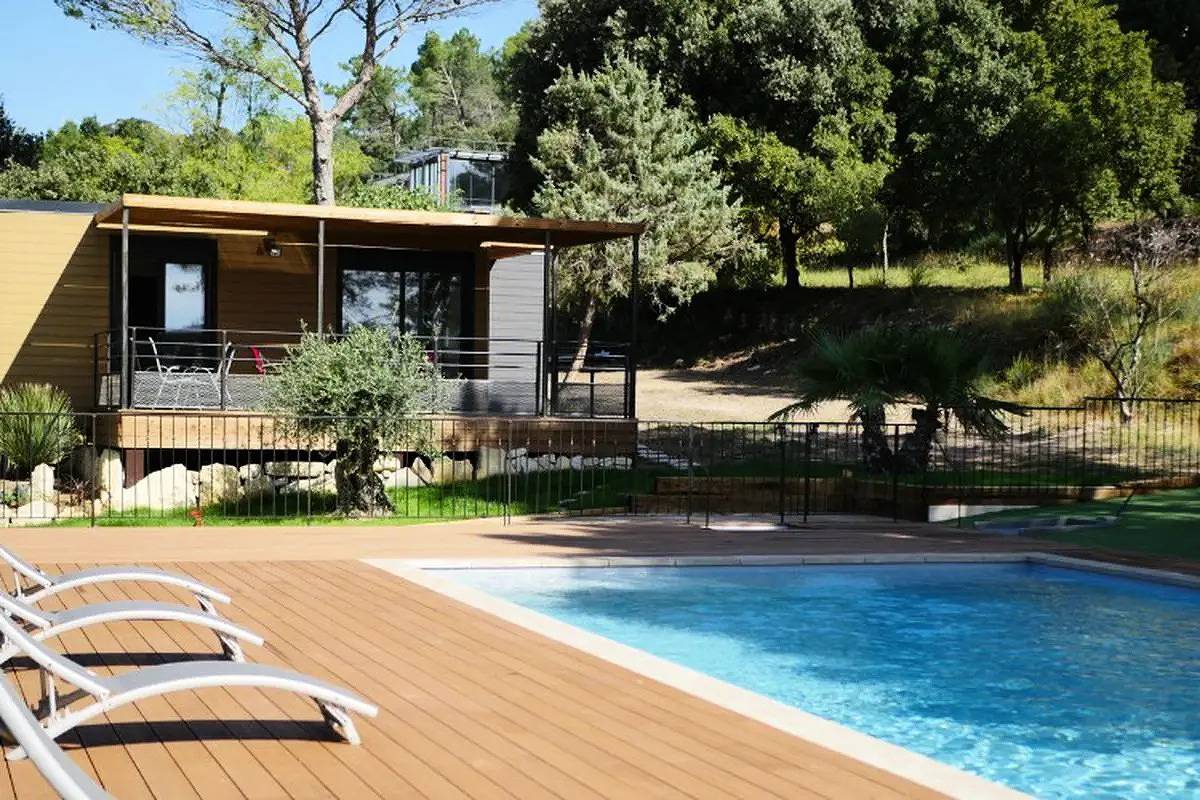 Chalet Jasmin 3 pièces 4 personnes in Bollène, Vaucluse