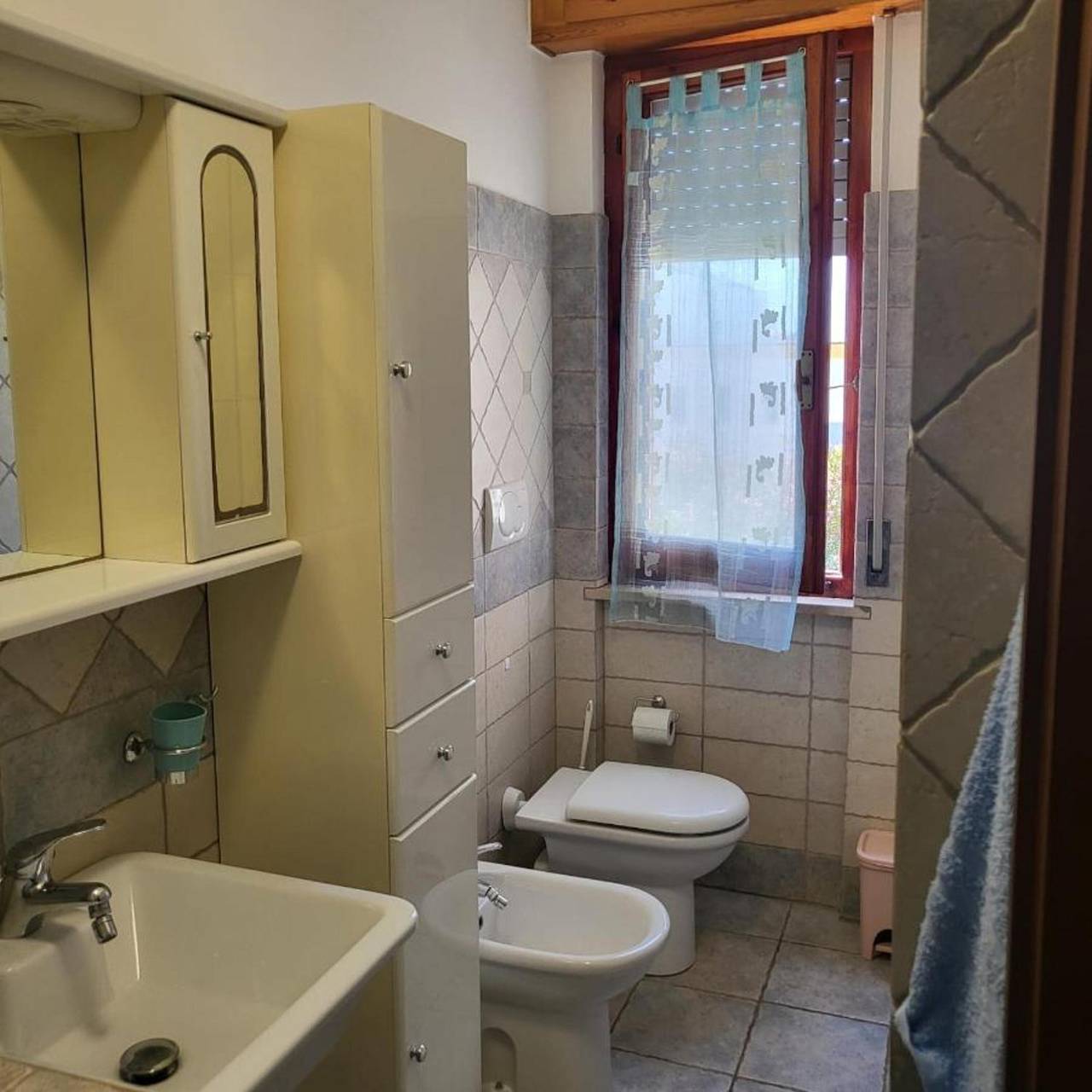 Appartamento intero, Appartamento 'Appartamento Beglia Alguer' con balcone, Wi-Fi e aria condizionata in La Cunetta, Alghero