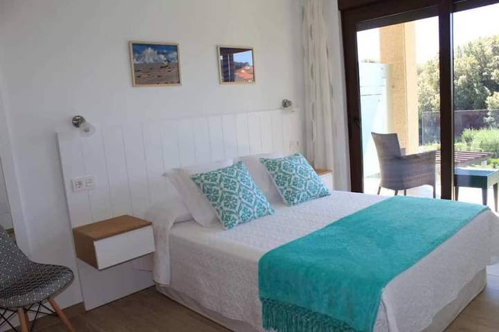 Ferienwohnung für 5 Personen, mit Pool und Garten