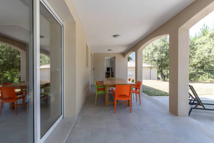 Villa 'La Barbière' met privé zwembad, wifi en airconditioning in Les Salelles, Parc naturel régional des Monts d'Ardèche