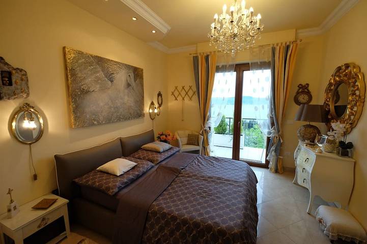 Wohnluxus auf 100m2 mit grandiosem Gardaseeblick - Golf-und Bikerparadies in Maderno, Toscolano-Maderno
