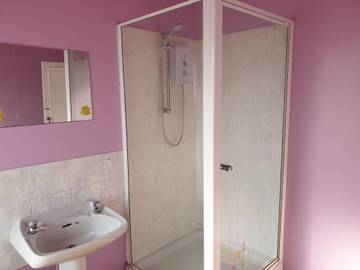 Holiday Rental for 6 People in Stoke-on-Trent, West Midlands, Photo 4