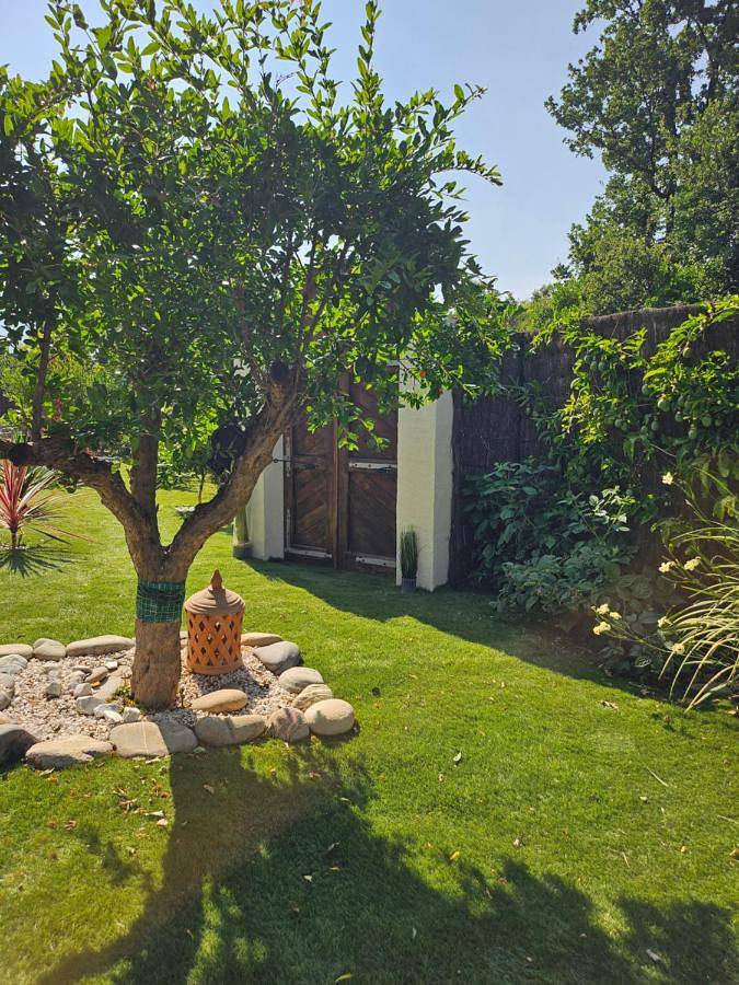Location de vacances pour 2 personnes, avec jardin à Prunelli-di-Fiumorbo - 2