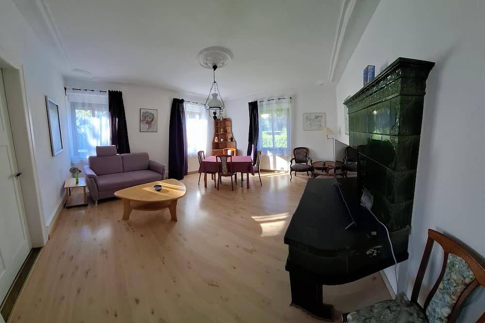 Ganze Wohnung, 3-Raum Ferienwohnung in Weil am Rhein, Südschwarzwald