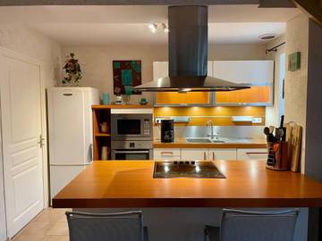 Gîte pour 4 personnes, avec jardin, animaux acceptés à Brennilis