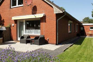 Ferienhaus für 4 Personen, mit Garten in Risum-Lindholm