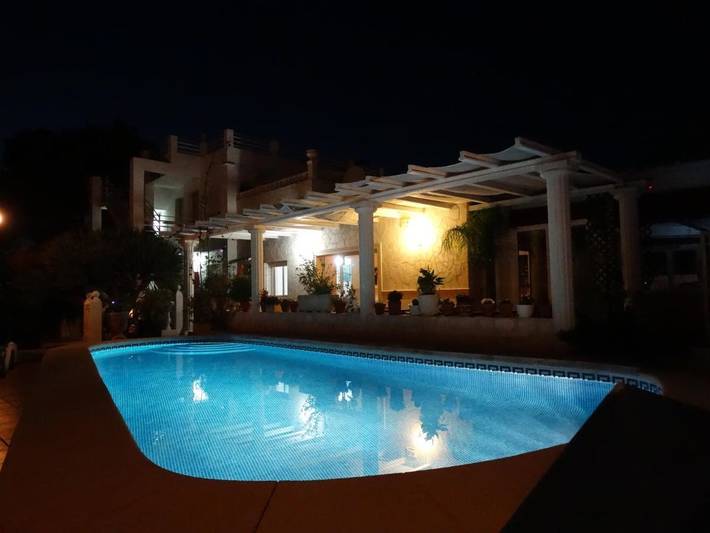 Pension voor 3 personen, with Terras and Tuin as well as Zwembad in Calpe