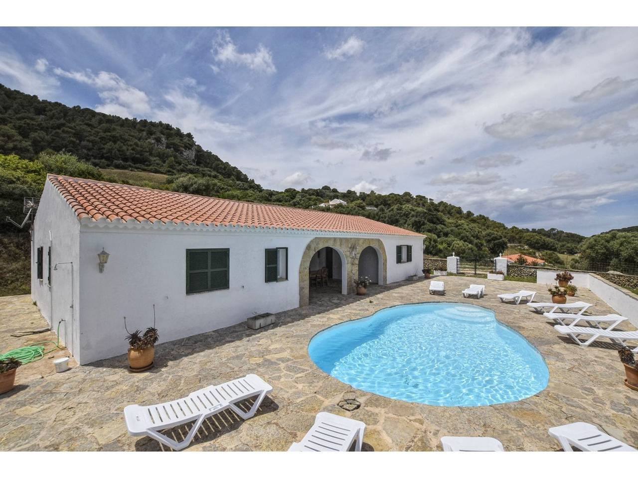 Landhaus mit Pool und Panoramablick in Mercadal, Menorca