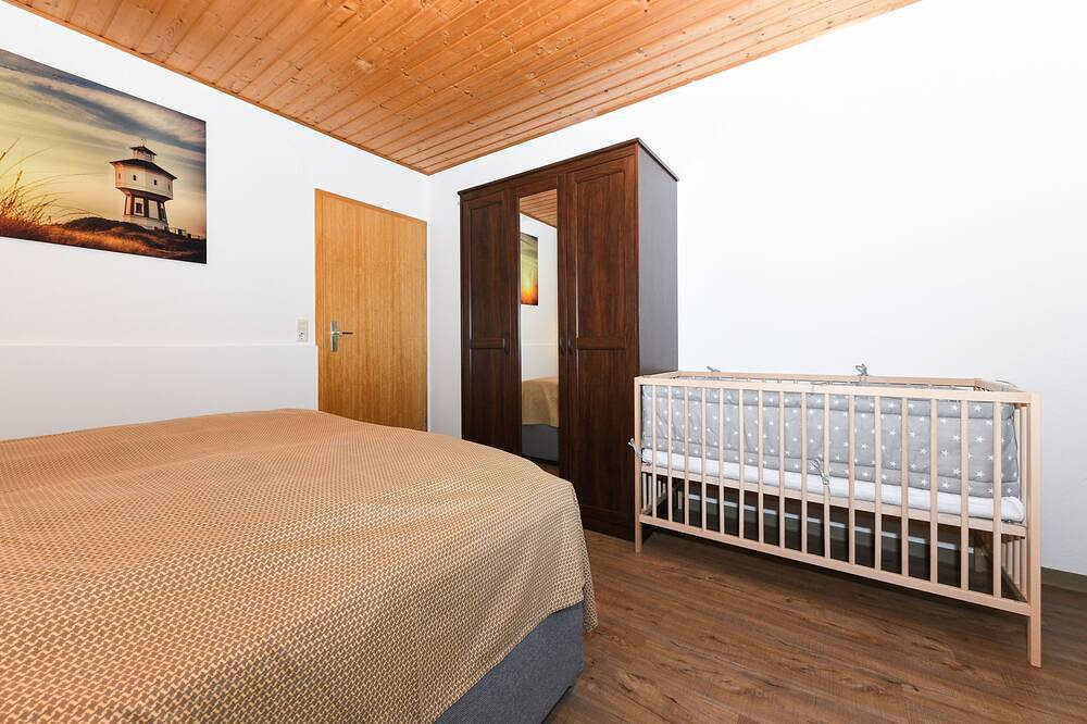 Ganze Wohnung, Ferienwohnung Pfingstrose - Ferienwohnungen auf dem Bauernhof Schmidt in Paderborn, Nordrhein-Westfalen