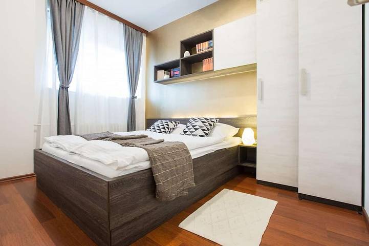 Ganze Wohnung, Ein-Zimmer-Wohnung mit kostenlosem Parkplatz, WLAN in Zagreb, Zagreb und Umgebung