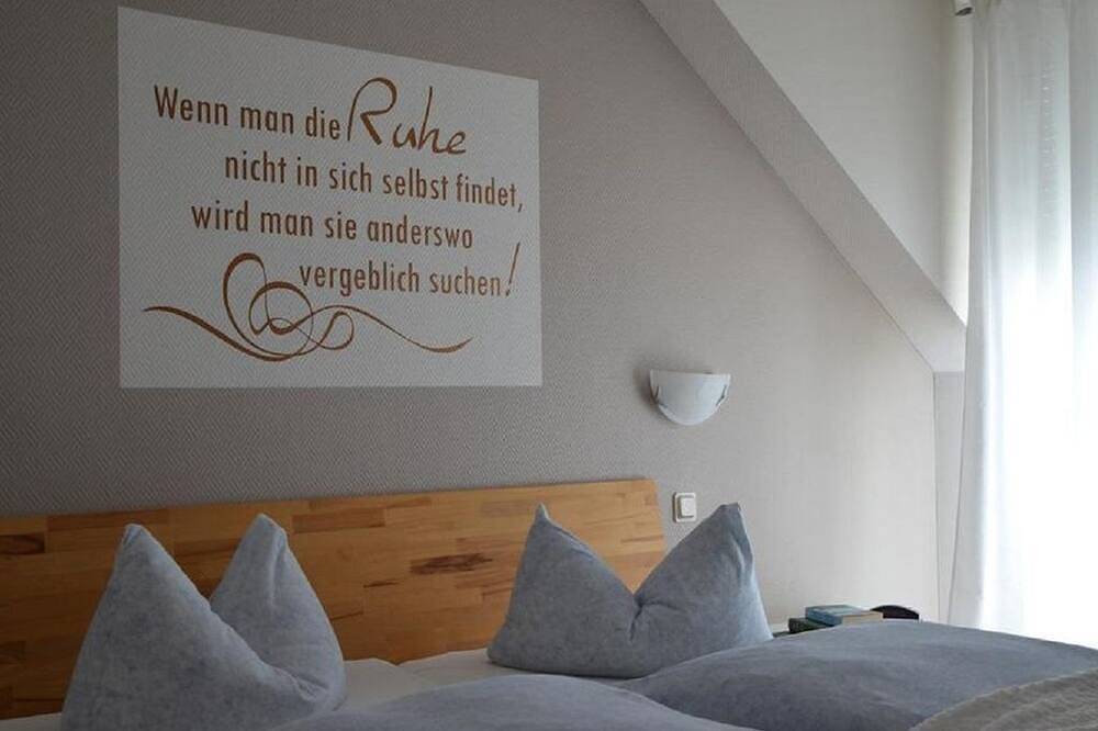 Gästehaus Alt Mehring - Doppelzimmer mit Dusche und Wc in Mehring, Moseleifel