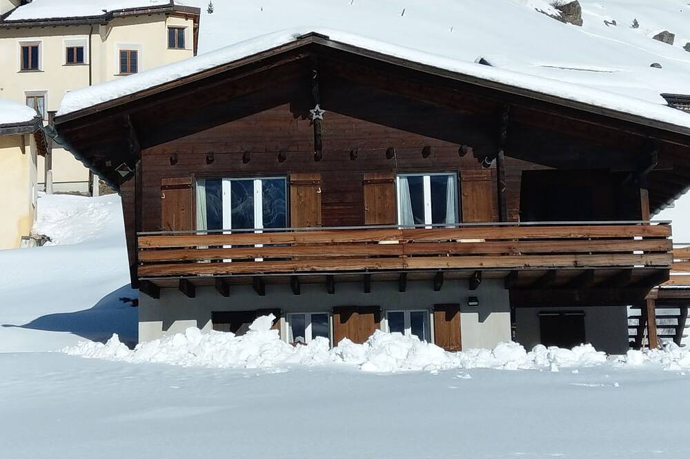 Freistehendes Haus am Fluss in Gehdistanz zum Dorf und Skilifte in Bivio (Graubünden), Surses