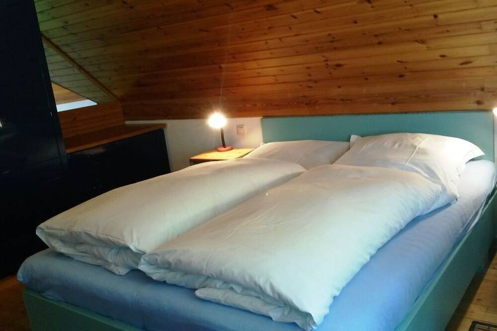 Haus Ahrens - Ferienhaus Ahrens, 95qm für bis zu 3-4 Personen in Wenningstedt, Sylt