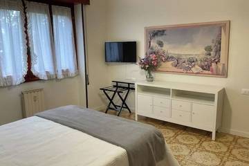 Location De Vacances pour 4 Personnes dans Spiaggia Casinò di Gardone Riviera (Gardone Riviera), Gardone Riviera, Photo 2