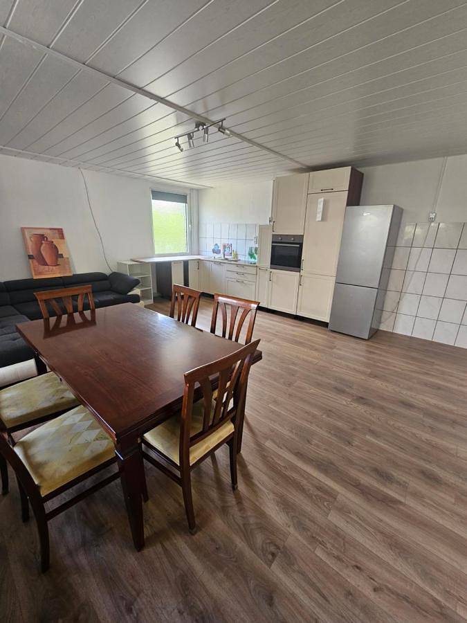 Ferienwohnung für 6 Personen, mit Terrasse und Garten in Eisenhüttenstadt