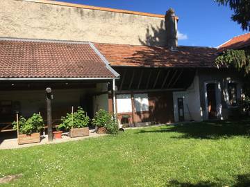 Gîte pour 7 personnes, avec jardin dans Manheulles