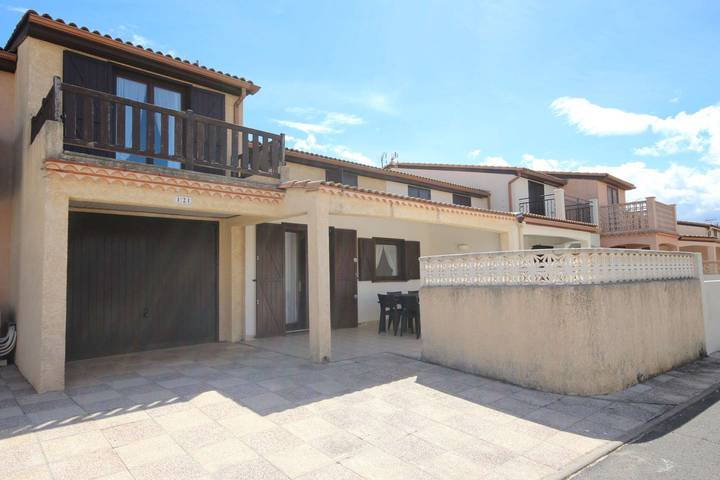 Ferienwohnung für 7 Personen, mit Pool und Balkon in Portiragnes Plage