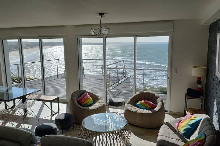 \"Villa  Embr1\" Presqu'ile de Crozon  Spa Vue Incroyable Baie de Douarnenez in Saint-Nic, Iroise