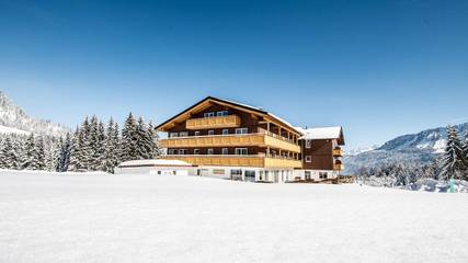 Hütte für 3 Personen, mit Garten und Sauna, mit Haustier in Mittelberg