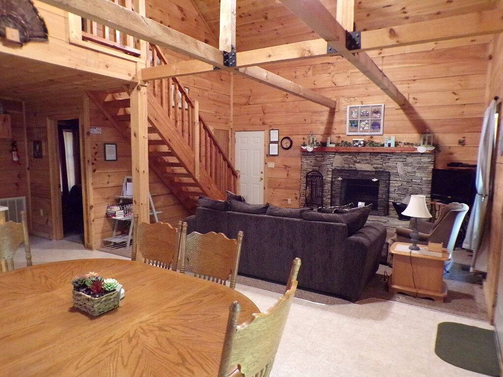 Die abgelegenste private Hütte, Whirlpool Romantik! Keine Nachbarn! In der Nähe von Cades Cove. in Tuckaleechee, Blount County