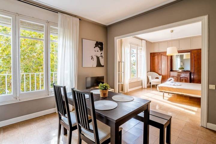 Ganze Wohnung, Sants Estacio - Modern and comfy 4Bd for 8 guests in Barcelona Zentrum, Barcelona