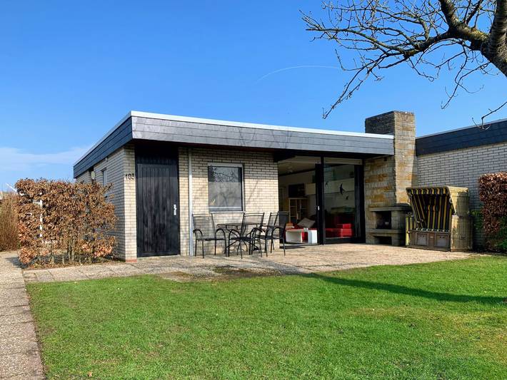 Ferienwohnung für 5 Personen, mit Terrasse und Garten, kinderfreundlich in Tossens