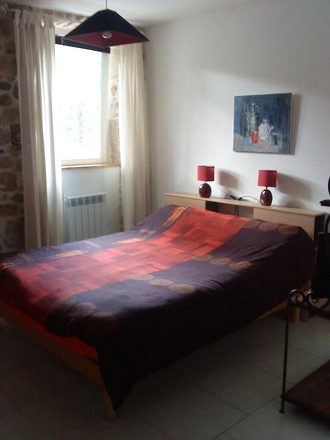 Gîte pour 4 personnes, avec piscine et vue ainsi que bassin pour enfant et jardin à Les Assions - 3