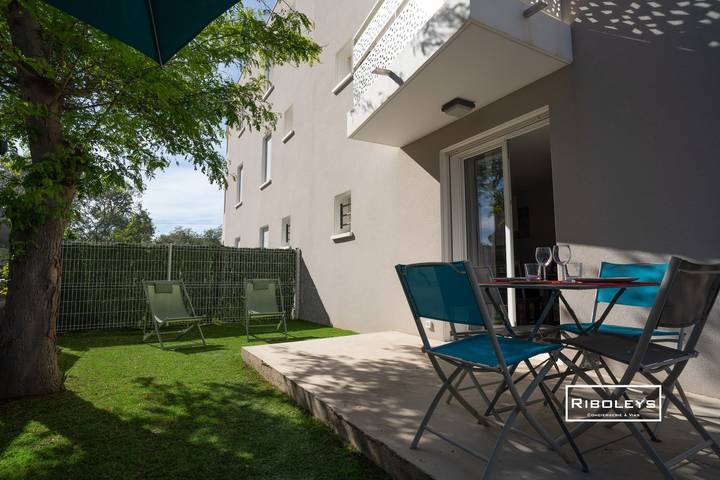 Vakantiewoning voor 4 personen, met Terras en Tuin in Vias