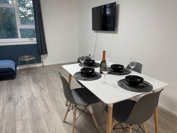 Holiday Apartment for 4 People in Ealing, London, Photo 1