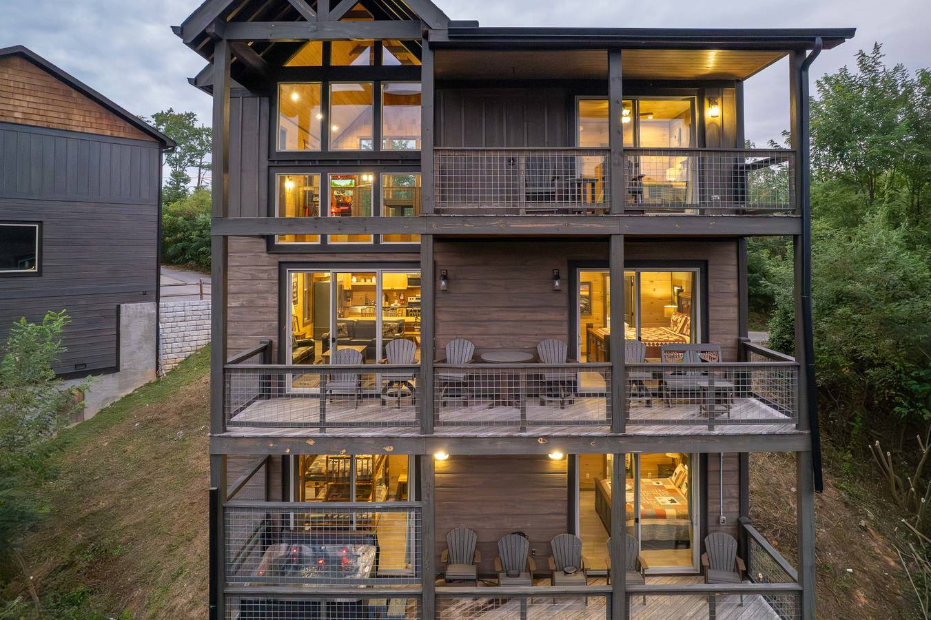 Entire studio, Stunning 4bedroom with Sky Views! in Gatlinburg, Sevier County