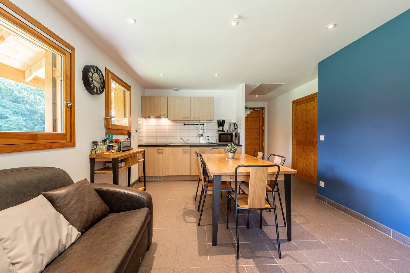 Chalet 'Belle Etoile - Val De Tamié' avec vue sur montagne, terrasse privée et Wi-Fi in Seythenex, Parc naturel régional du Massif des Bauges