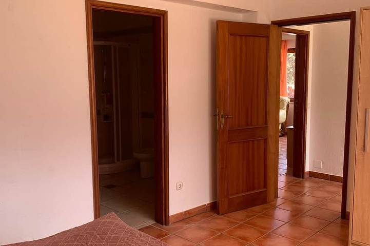 Apartamento entero, Tranquilo Apartamento en una Villa con piscina privada para toda la familia in El Durazno, Puerto de la Cruz