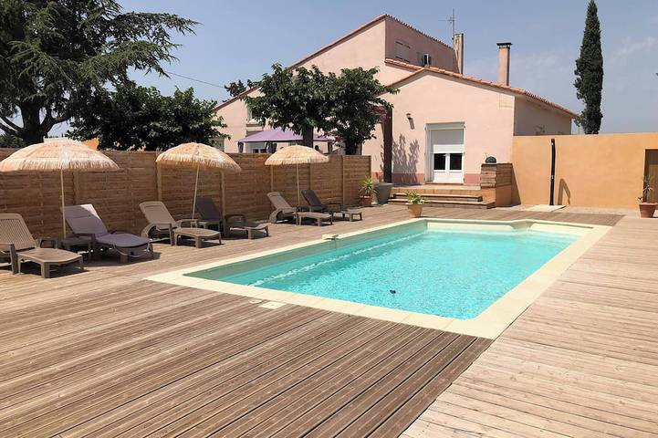 Location de vacances pour 14 personnes, avec Terrasse à Rivesaltes