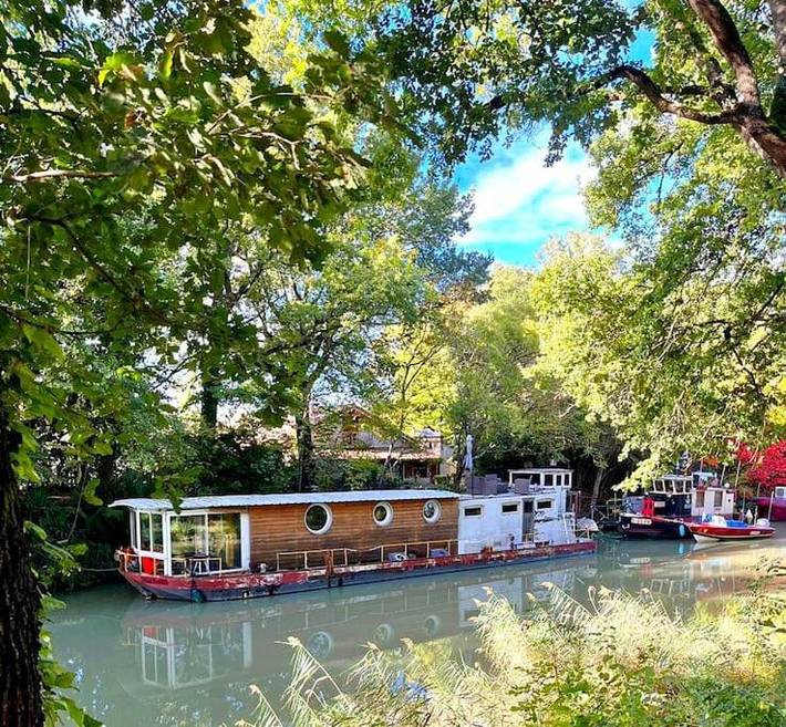 Bateau pour 4 personnes, avec Terrasse et Vue à Gardouch