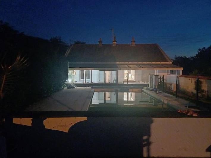 Maison de vacances pour 3 personnes, avec terrasse et piscine