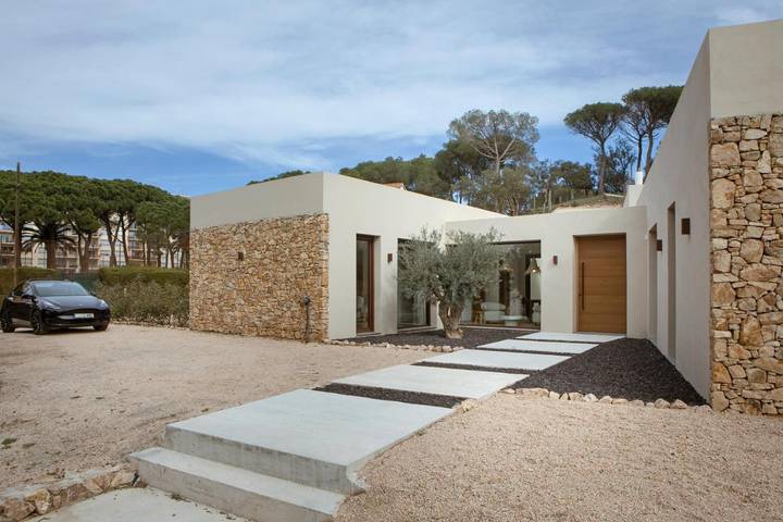 Chambre d’hôte pour 2 personnes, avec vue ainsi que piscine et jardin à Palafrugell - 3