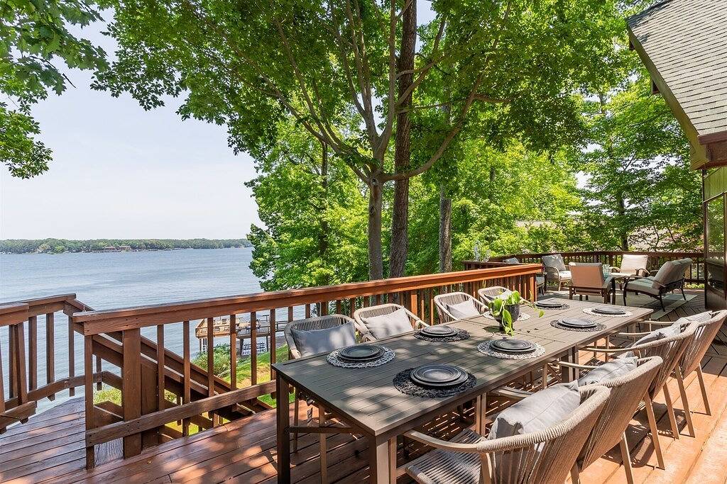 The Chateau at Ferncliff | Beautiful Main Lake Views | 3-Night Minimum in Lake Gaston