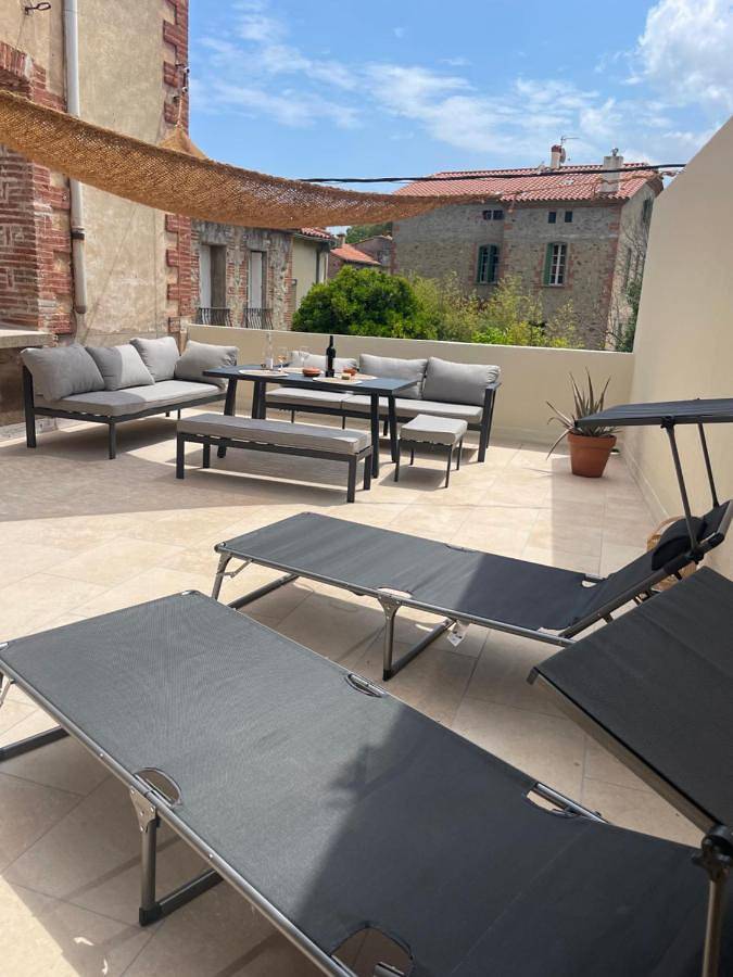 Gîte pour 8 personnes, avec Balcon ainsi que Terrasse et Vue dans Office De Tourisme De Laroque Des Alberes