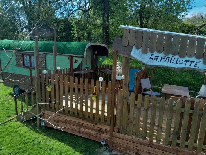 Tente pour 2 personnes, avec vue et jardin, animaux acceptés dans les Ardennes - 4