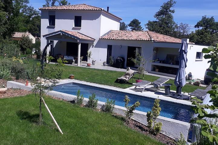 Chambre d’hôte pour 2 personnes à Nans-les-Pins