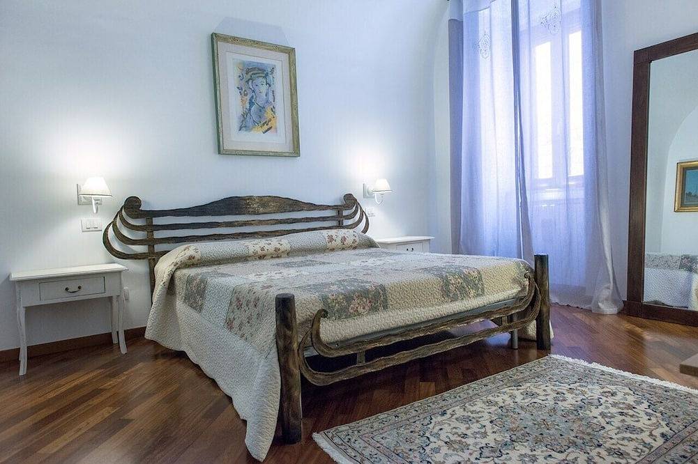 Palazzina Porta di Mare in Bisceglie, Via Francigena