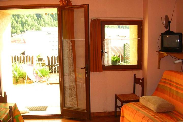 Gîte pour 3 personnes, avec jardin et terrasse à Villar-d'Arêne - 2