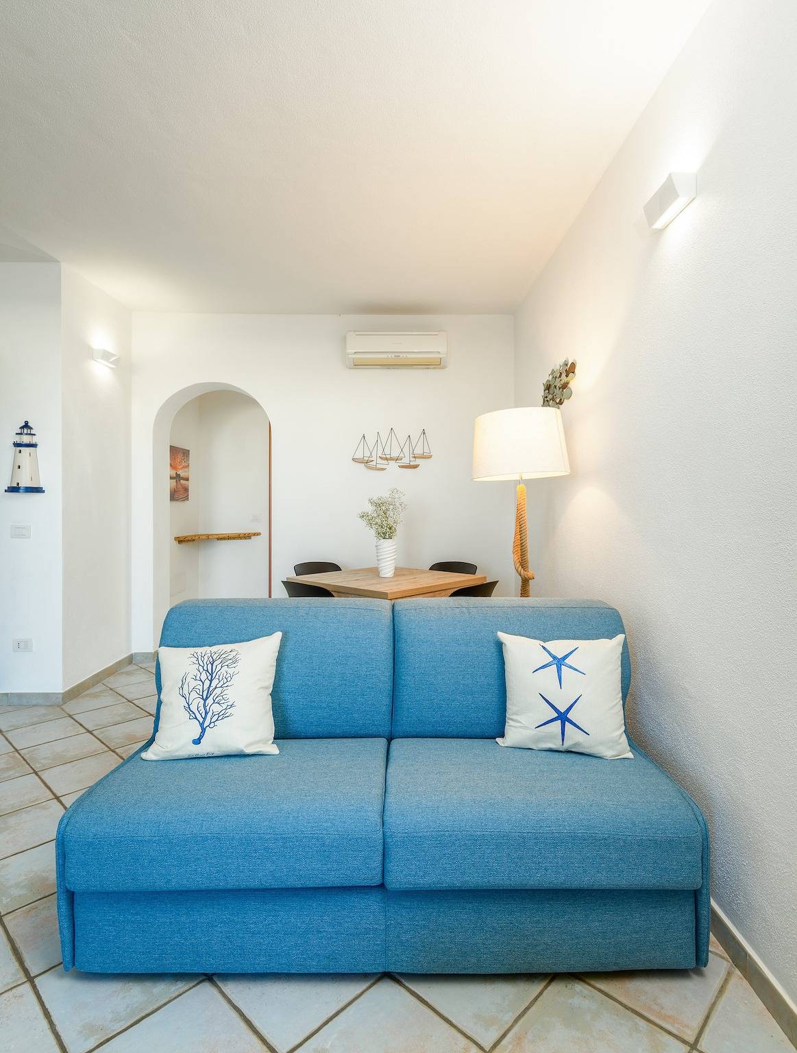 Ganze Wohnung, Ferienwohnung 'Lazulite - Sardinia Vacation' mit Gemeinschaftspool, Wlan und Klimaanlage in Murta Maria, Gallura