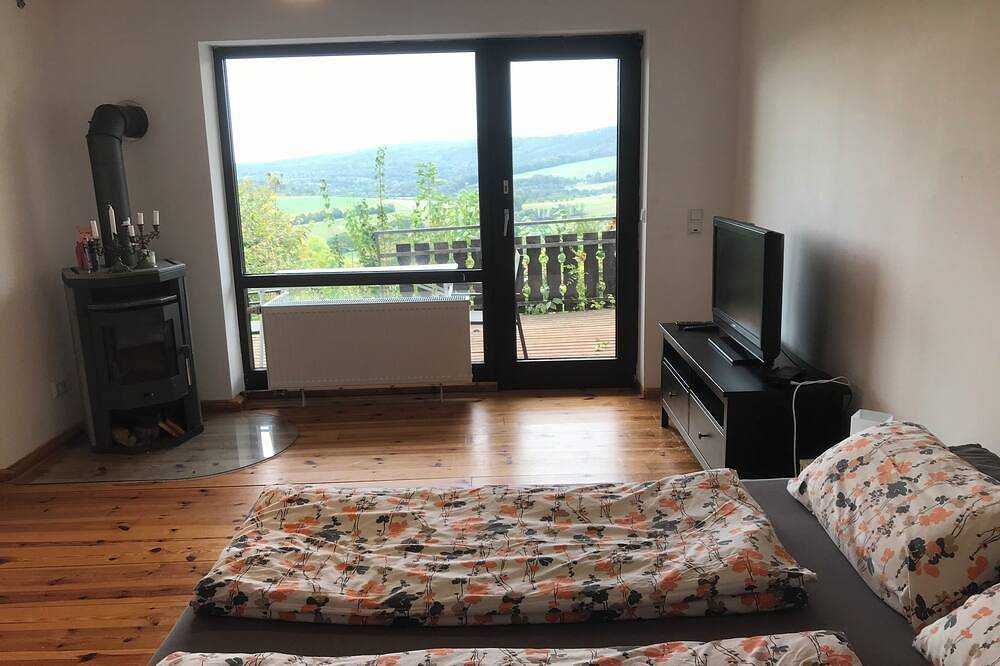 Ganze Wohnung, Panoramablick auf die Rhön in Bischofsheim an der Rhön, Rhön-Bayern