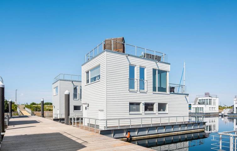 Hausboot für 4 Personen, mit Terrasse und Sauna in Olpenitz