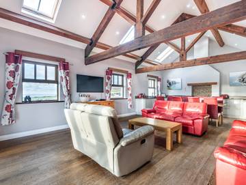 Holiday Rental for 8 People in Isle of Anglesey, North-Wales, Photo 4