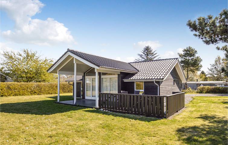 Ferienhaus für 6 Personen, mit Terrasse und Whirlpool sowie Garten und Sauna in Lolland