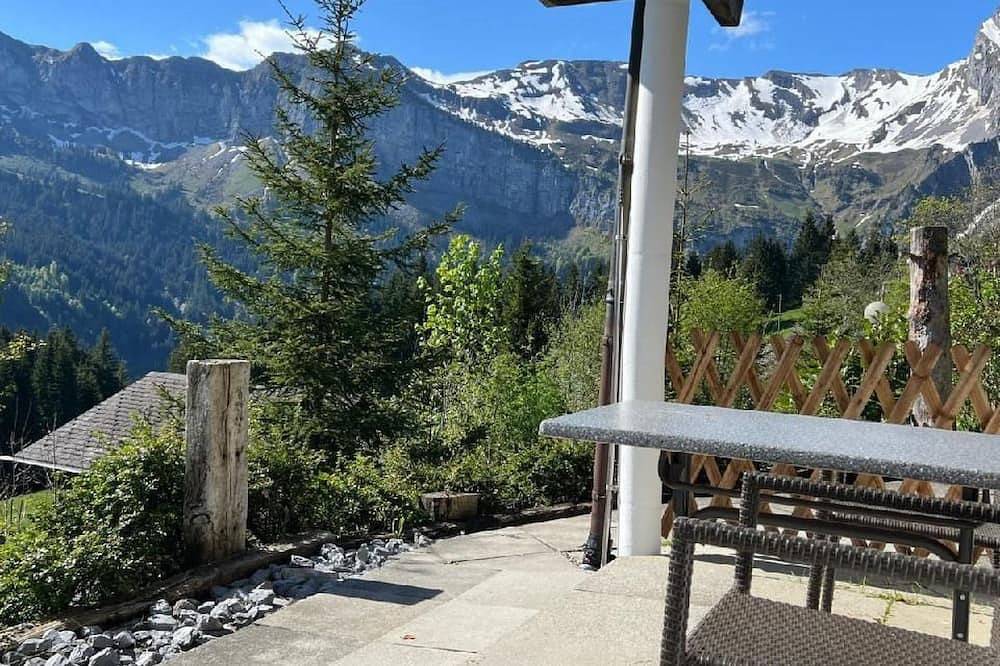 Entire apartment, Chalet Hörler direkt im Ski- und Wandergebiet in Emmetten, Lake Lucerne