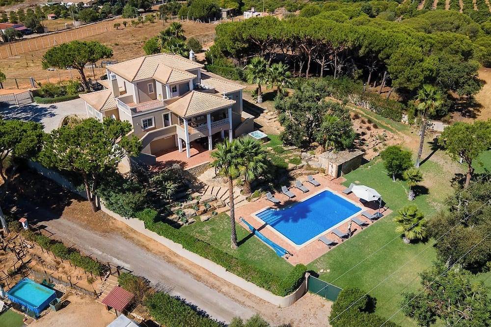 Casa vacanza a Quarteira a partire da 576€ a notte